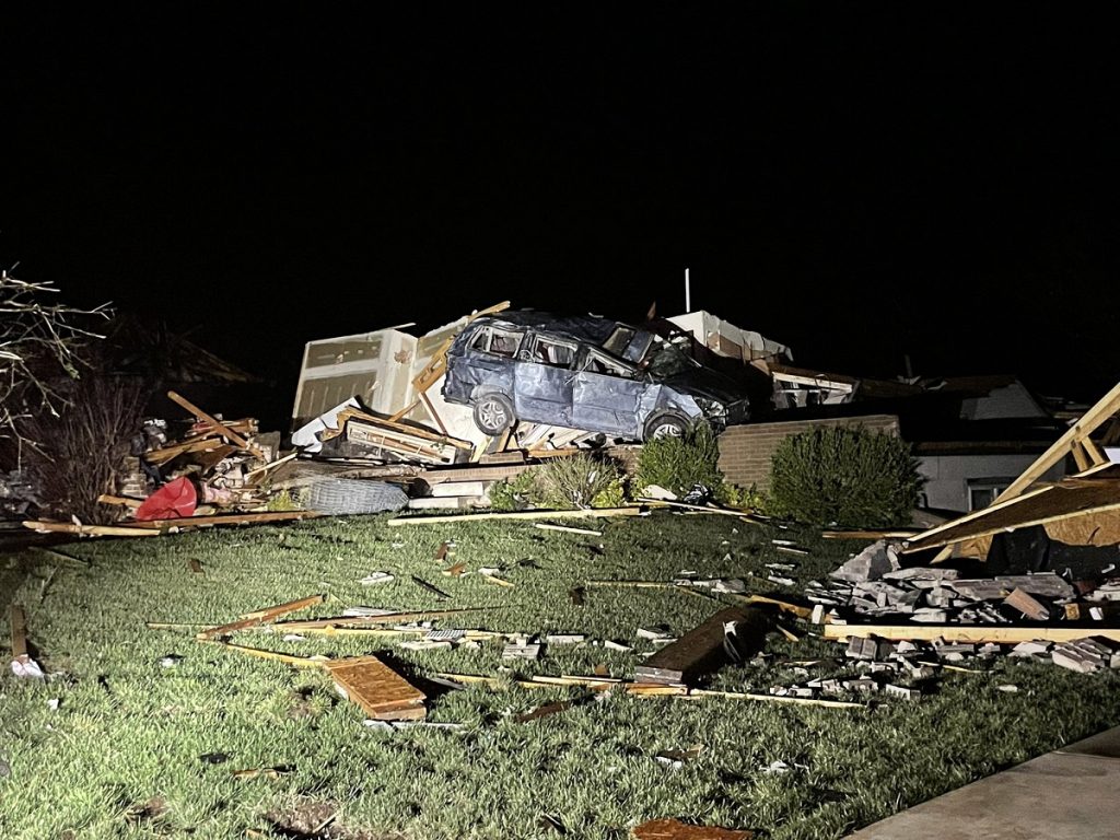 tornado kansas