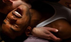 Vaiolo delle scimmie sesso gay