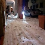 Maltempo, notte da incubo in Veneto: Asolo sommersa dalla grandine | FOTO e VIDEO