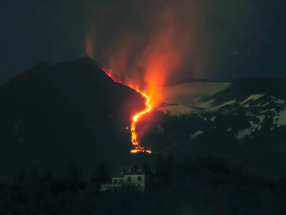 eruzione etna 14 maggio 2022