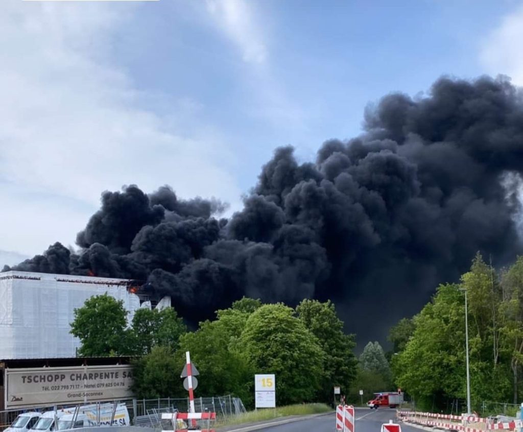 incendio aeroporto ginevra