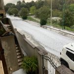 Maltempo Sardegna, eccezionale grandinata a Mandas: strade come fiumi di acqua e ghiaccio | FOTO e VIDEO