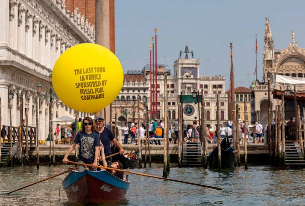 protesta greenpeace venezia