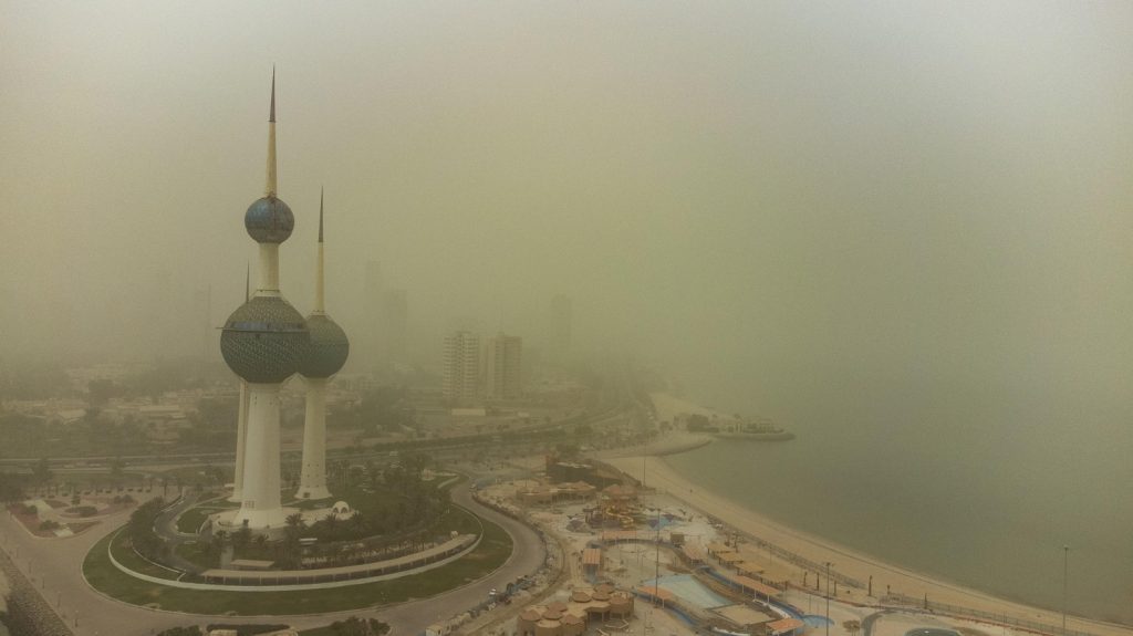 tempesta di sabbia kuwait