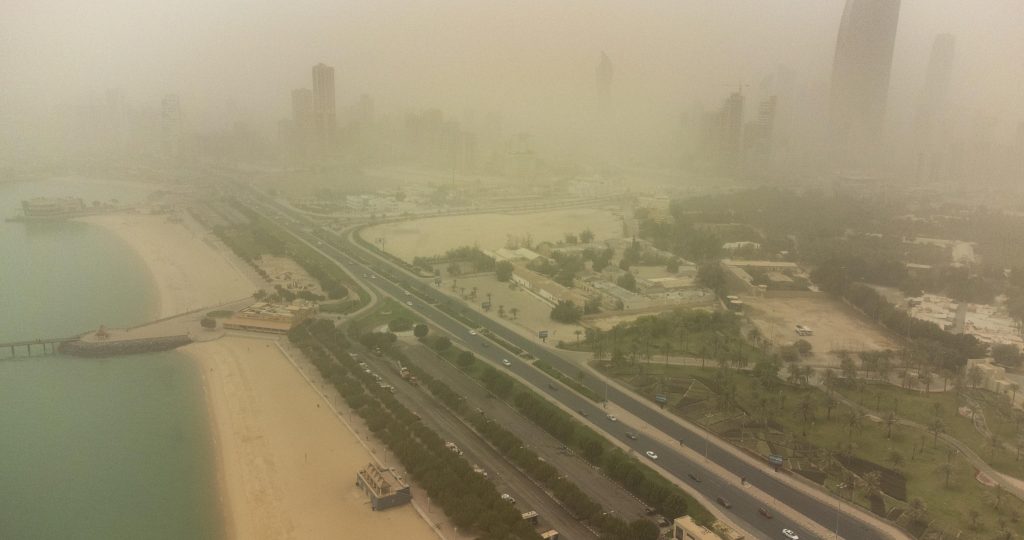 tempesta di sabbia kuwait