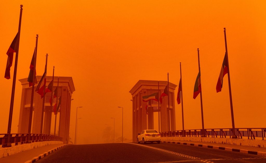 tempesta di sabbia kuwait
