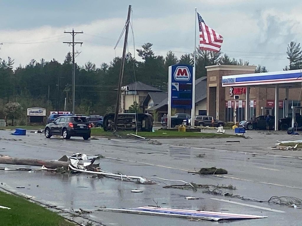 tornado michigan
