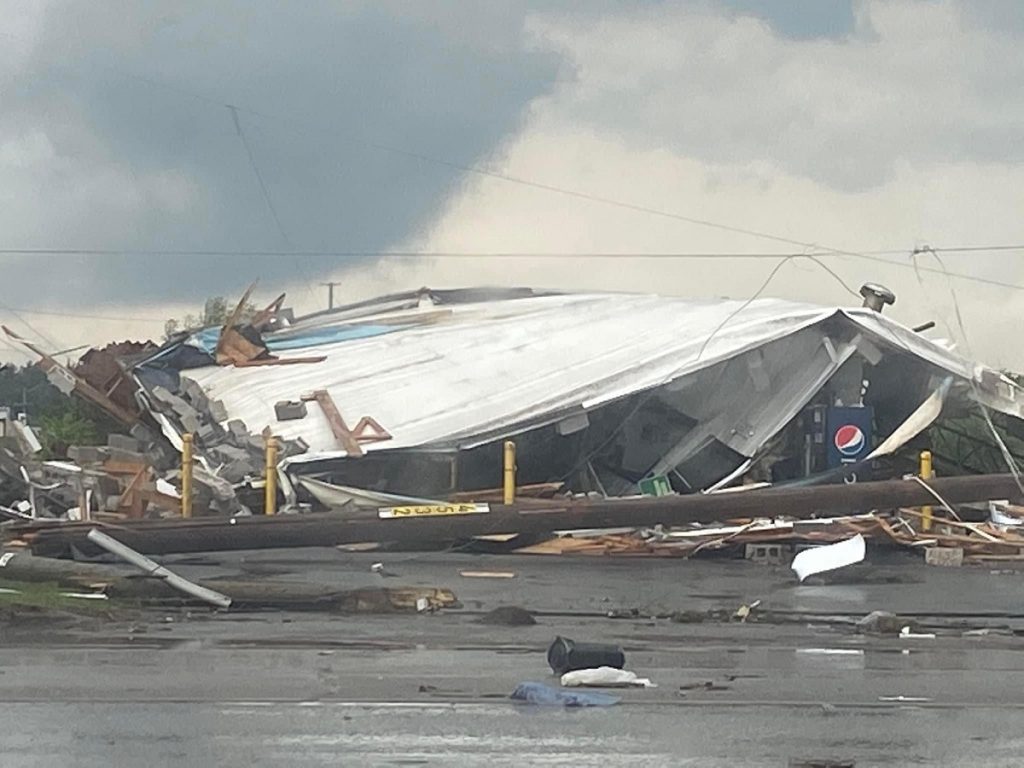 tornado michigan