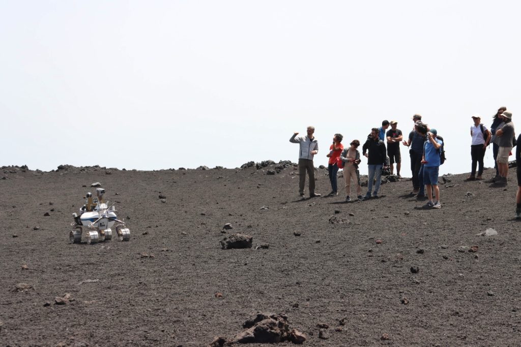 etna lander robot missione arches