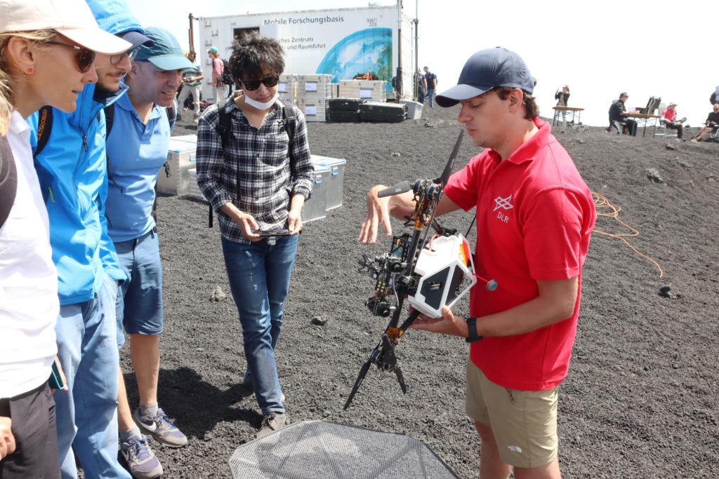 etna lander robot missione arches