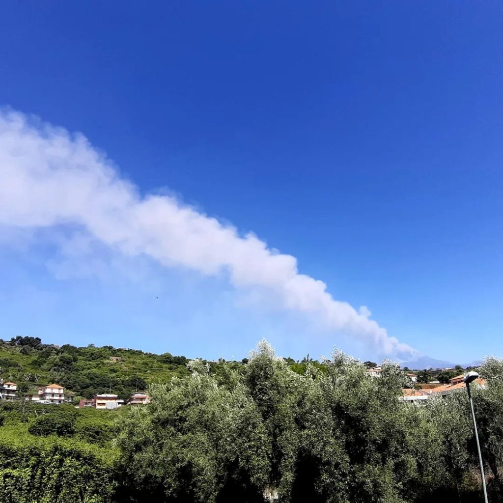 etna oggi