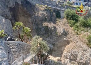 frana amalfi