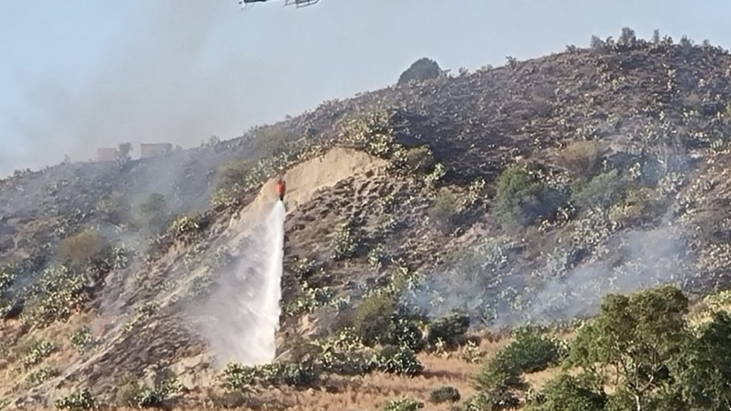 incendio collina pentimele