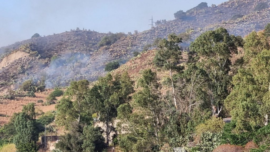 incendio collina pentimele