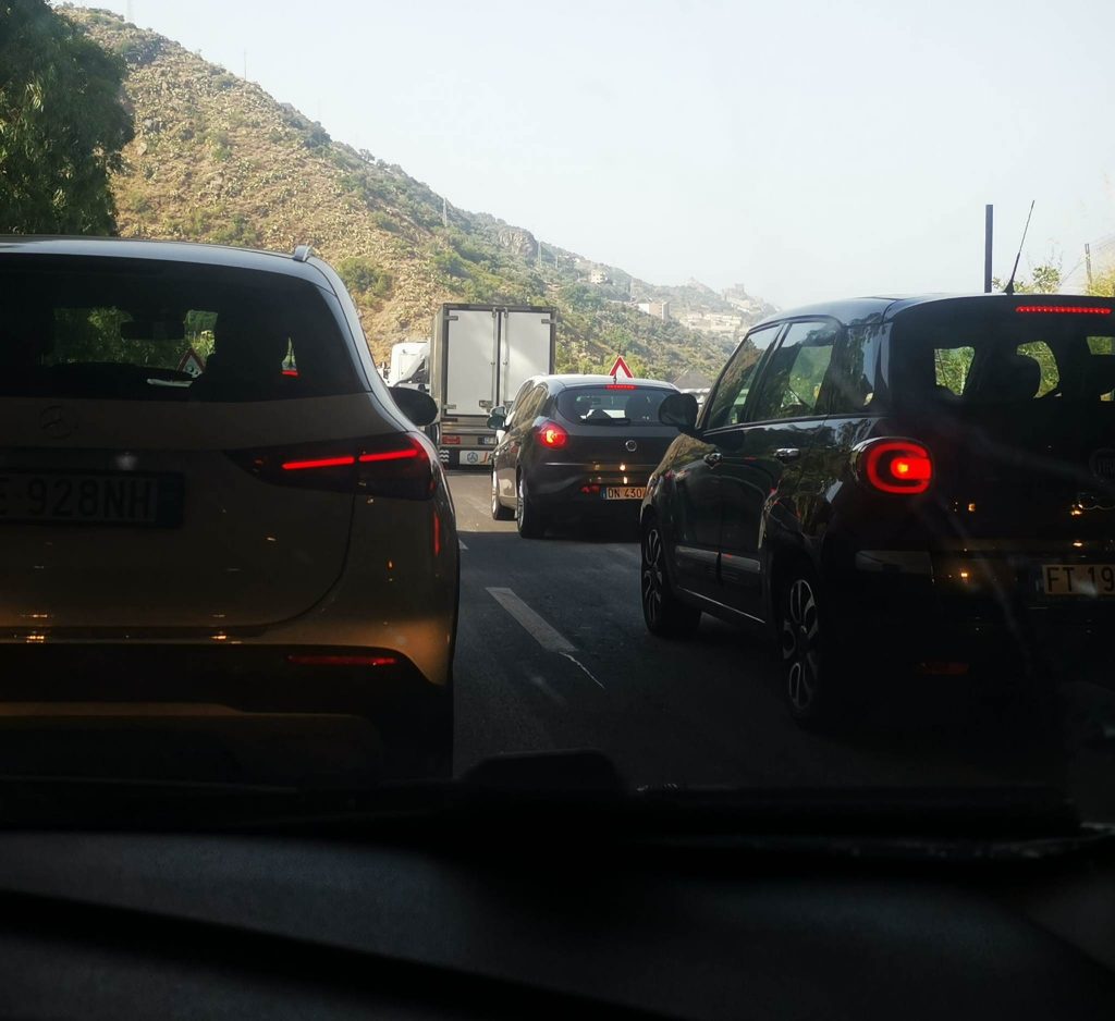 incidente a18 messina catania