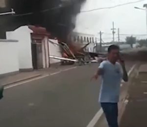 incidente cina aereo da turismo