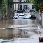 Maltempo, notte drammatica a Como: esondazioni e frane, strade invase da fango e detriti | FOTO e VIDEO