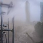 Maltempo Lombardia: alberi abbattuti ed “effetto tempesta di sabbia” a Milano, danni anche nella Bergamasca | FOTO
