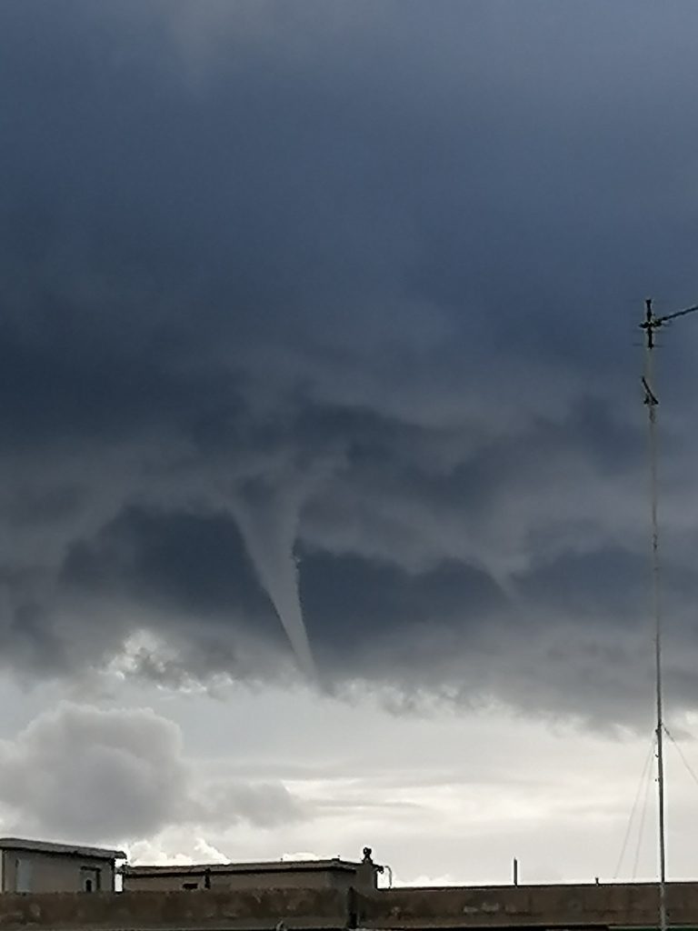 tornado milazzo sicilia