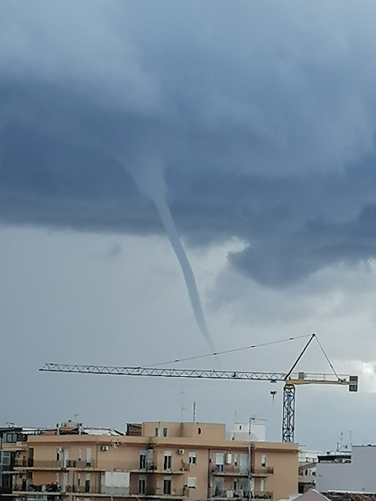 tornado milazzo sicilia