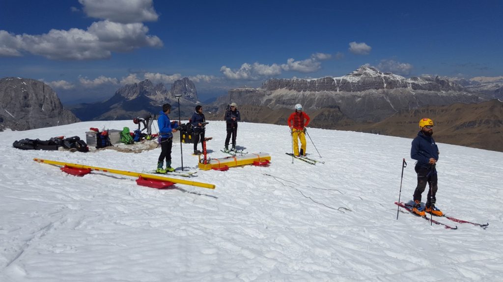 Rilievi geofisci in Marmolada