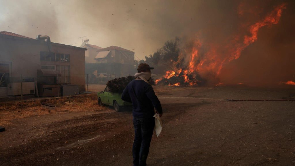 incendio lesbo grecia