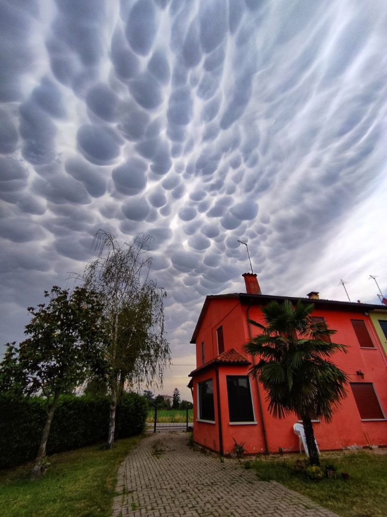 nubi mammatus mestre
