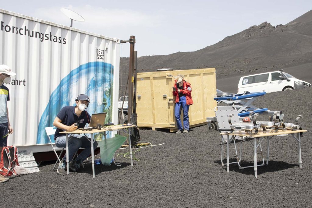 Missione Arches Etna rover lander