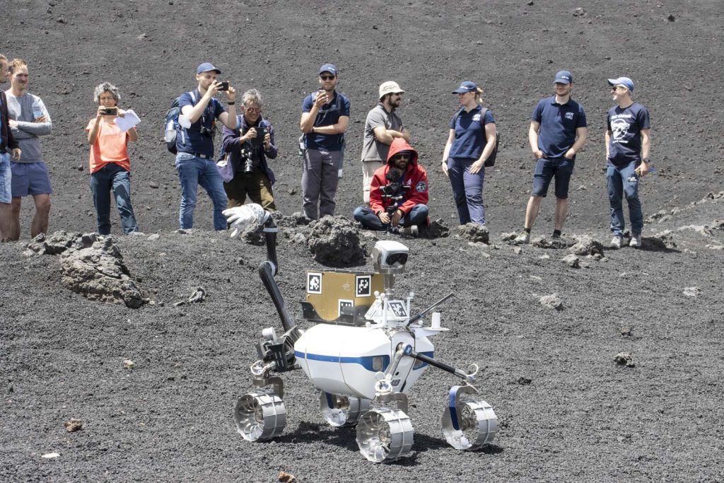 Missione Arches Etna rover lander