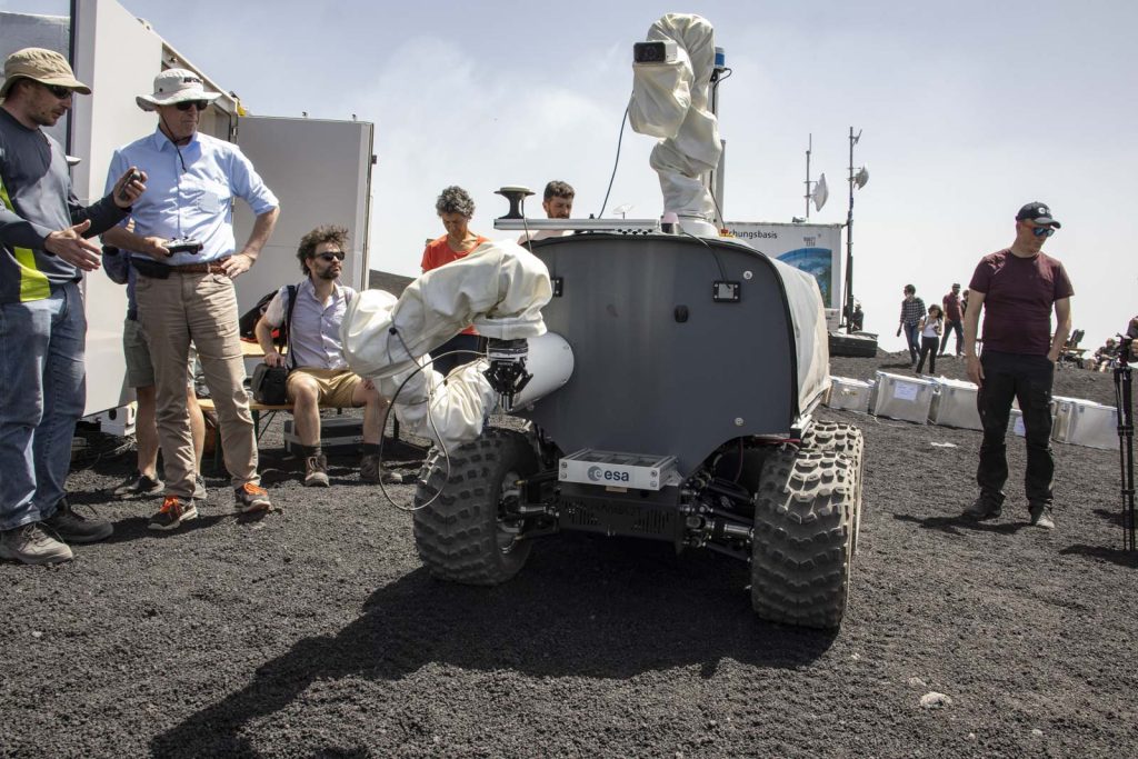 Missione Arches Etna rover lander