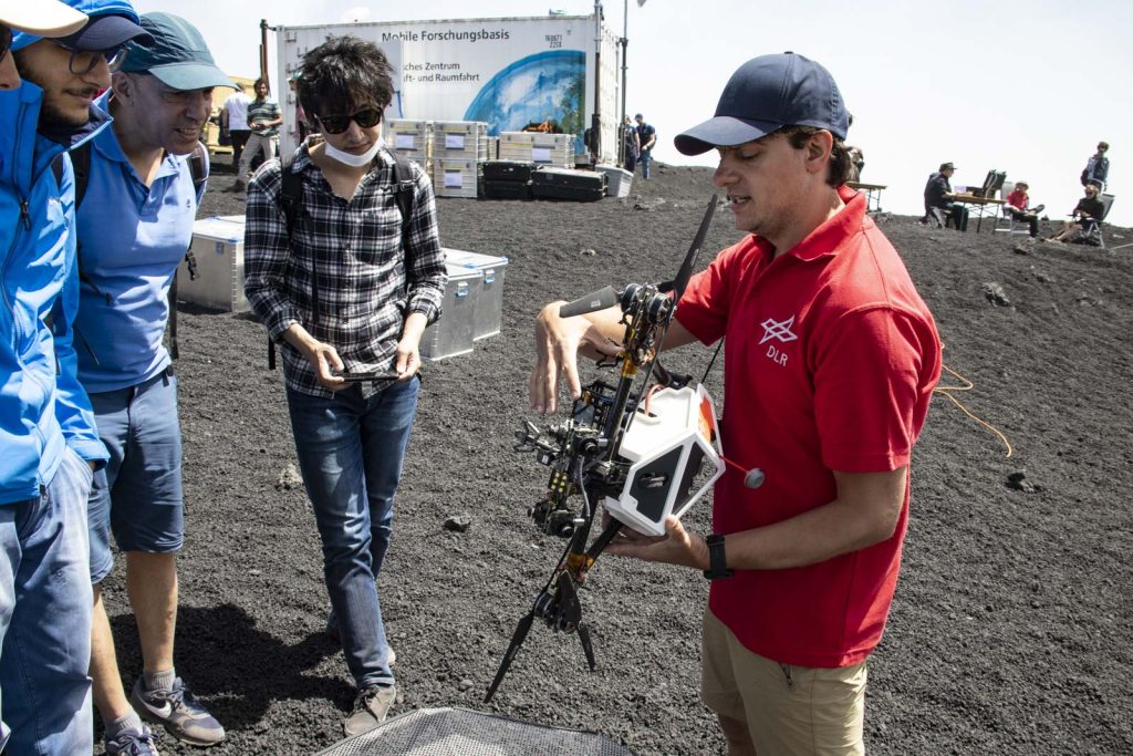 Missione Arches Etna rover lander
