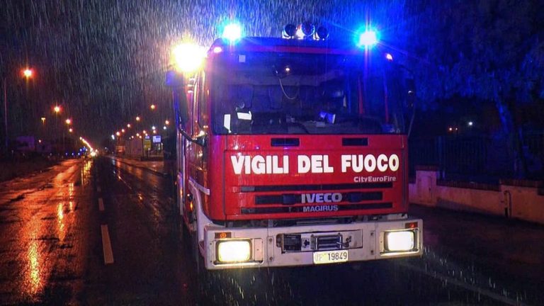 esplosione vigili del fuoco Quarto d'Asti