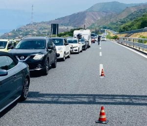 caos traghetti villa san giovanni autostrada salerno reggio calabria
