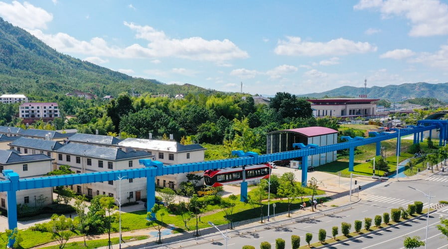 cina treno lievitazione magnetica