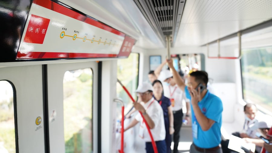 cina treno lievitazione magnetica