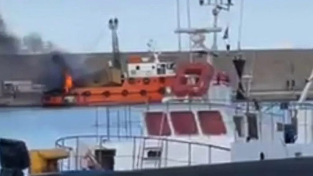 esplosione nel porto di crotone