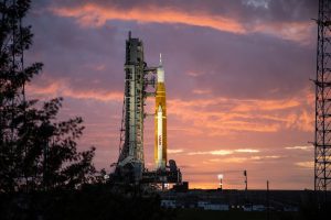 sls orion artemis
