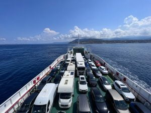 trasporti stretto di messina traghetti caronte tourist