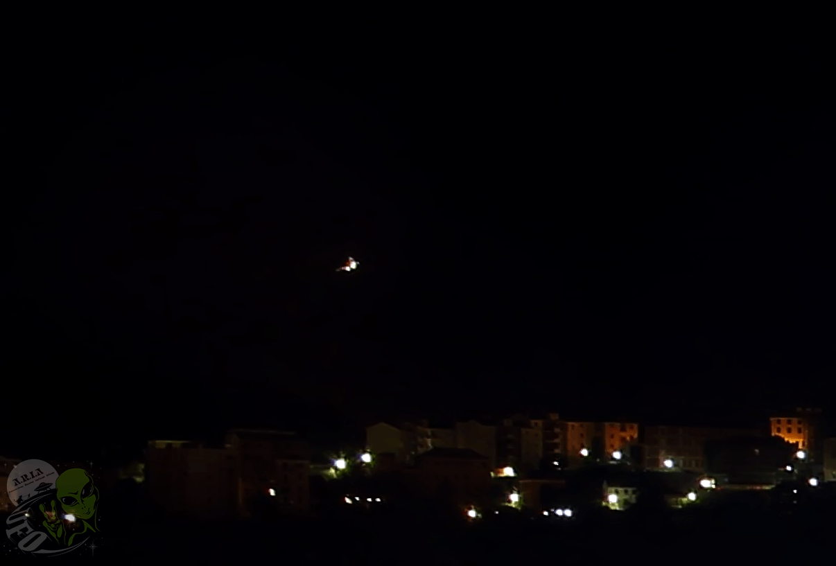 Avvisamenti UFO in Liguria, l’ufologo: “comportamento non appartiene ad oggetti terrestri” | VIDEO