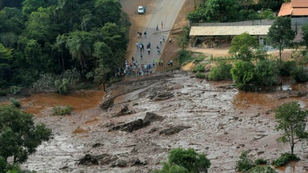 crollo diga sudafrica