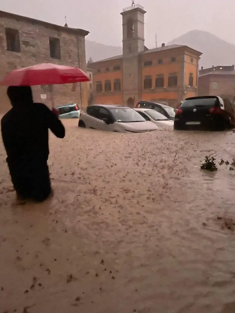 alluvione cantiano marche