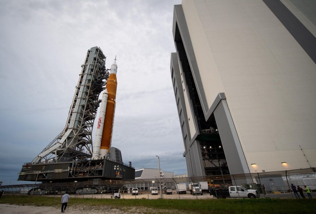 artemis sls vab