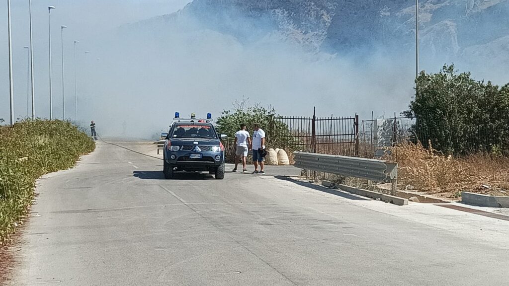 incendio carini sicilia