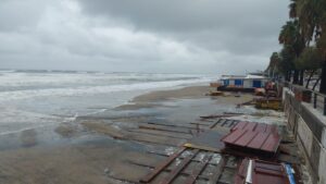 maltempo mareggiata terracina