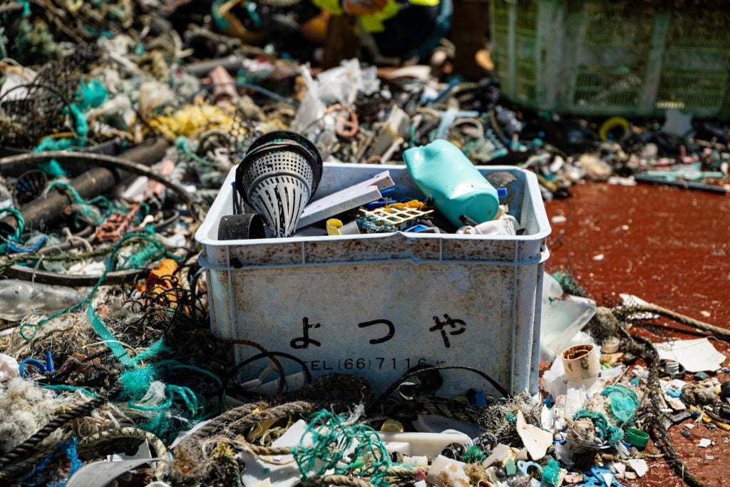 rifiuti di plastica negli oceani