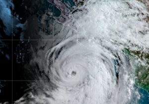 uragano tempesta kay