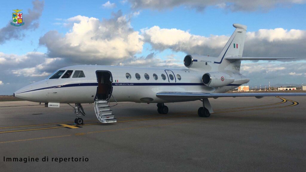 falcon 50 aeronautica militare
