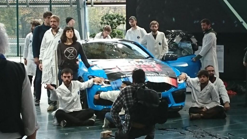 attivisti clima BMW