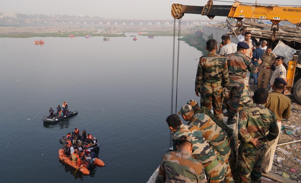crollo ponte india