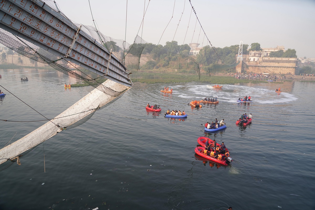 crollo ponte india
